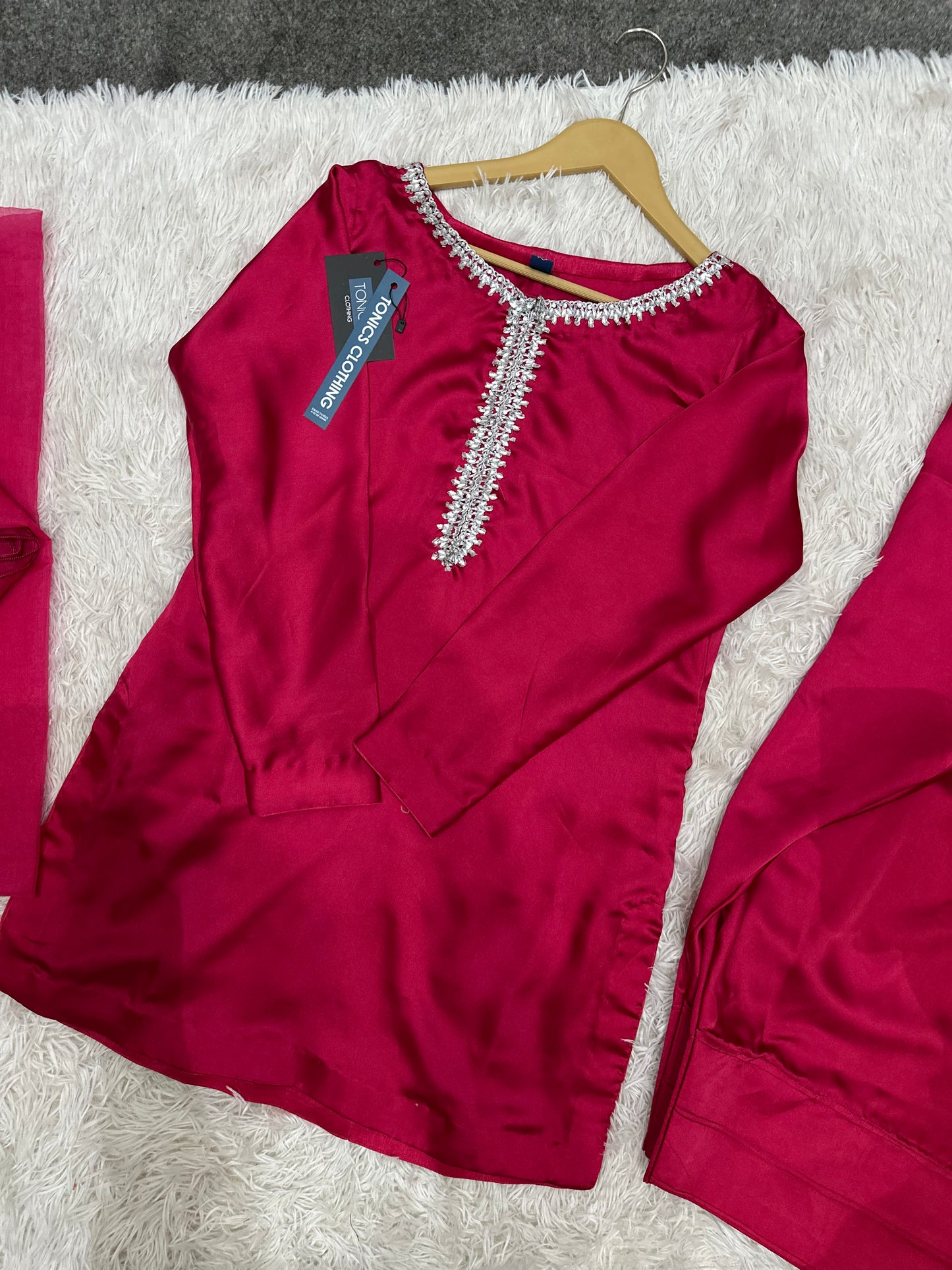 Hot Pink Farshi