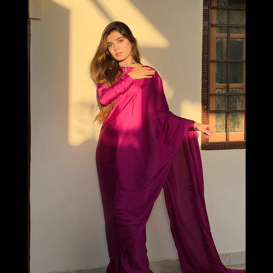 Magenta silk