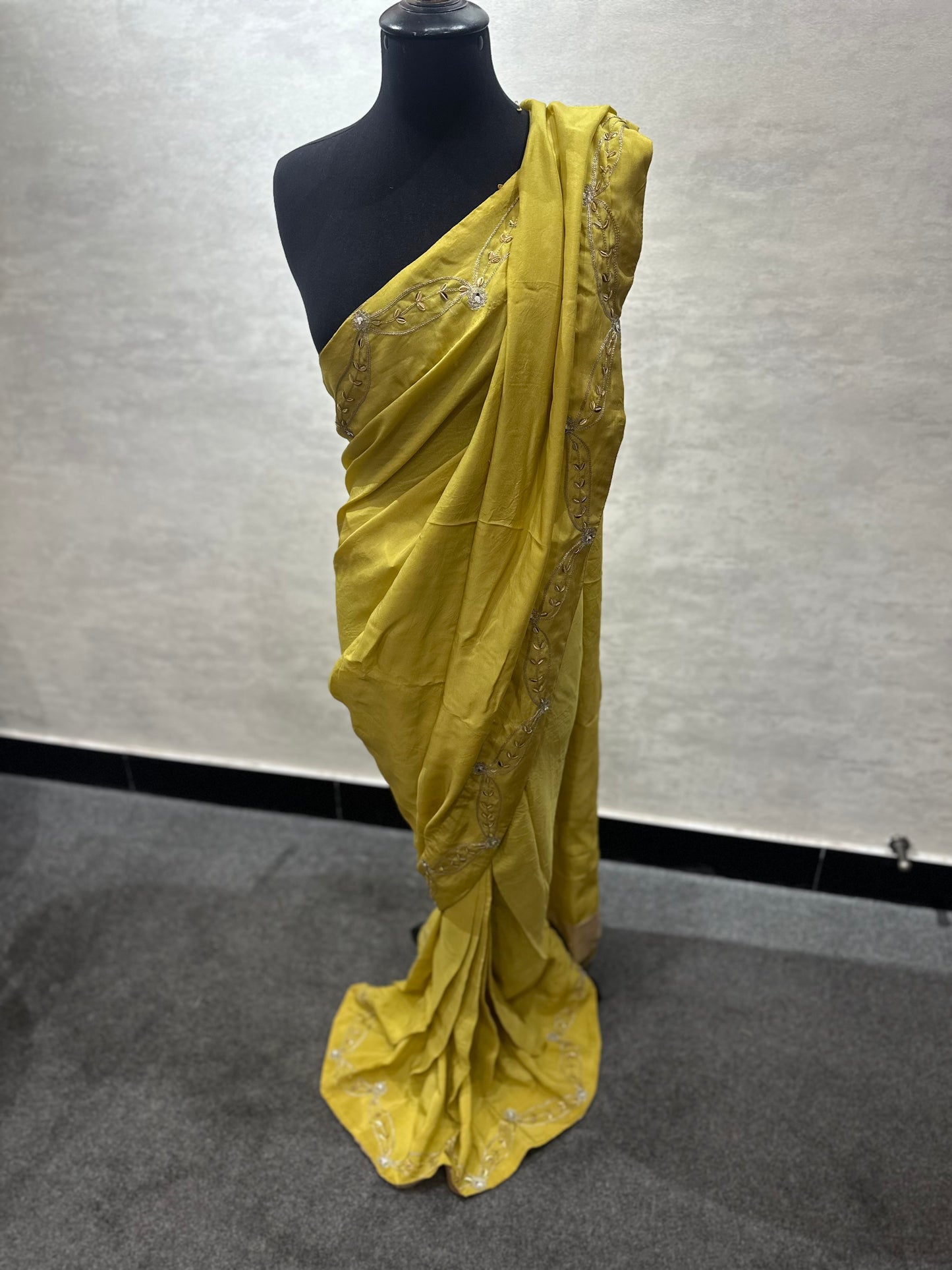 Georgette fabric Saree with Embroidered pallu