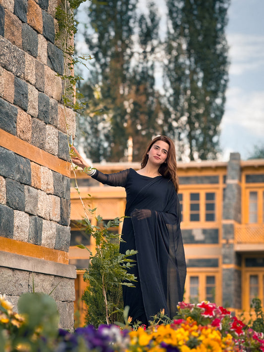 Hania|Black