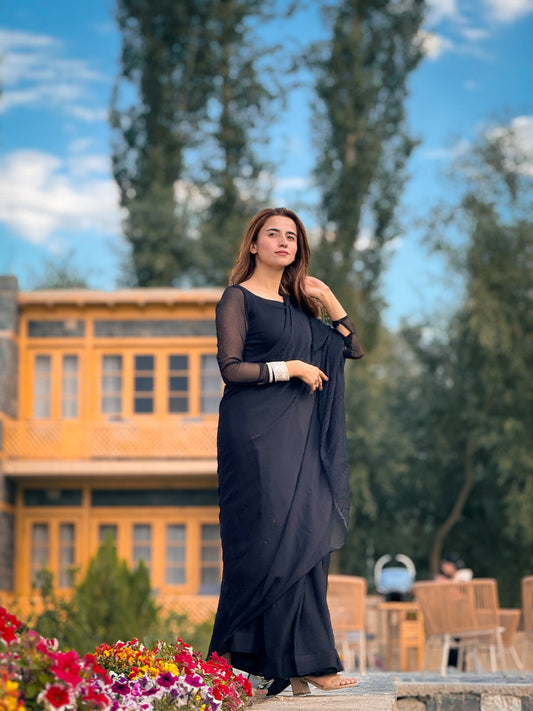 Hania|Black